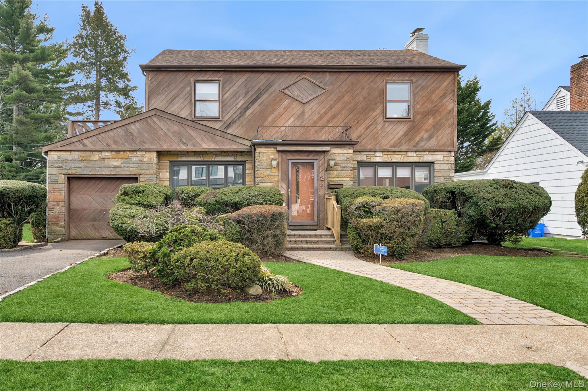 #3 photo, 24 Allen Road, 長島 Rockville Centre , NY 11570