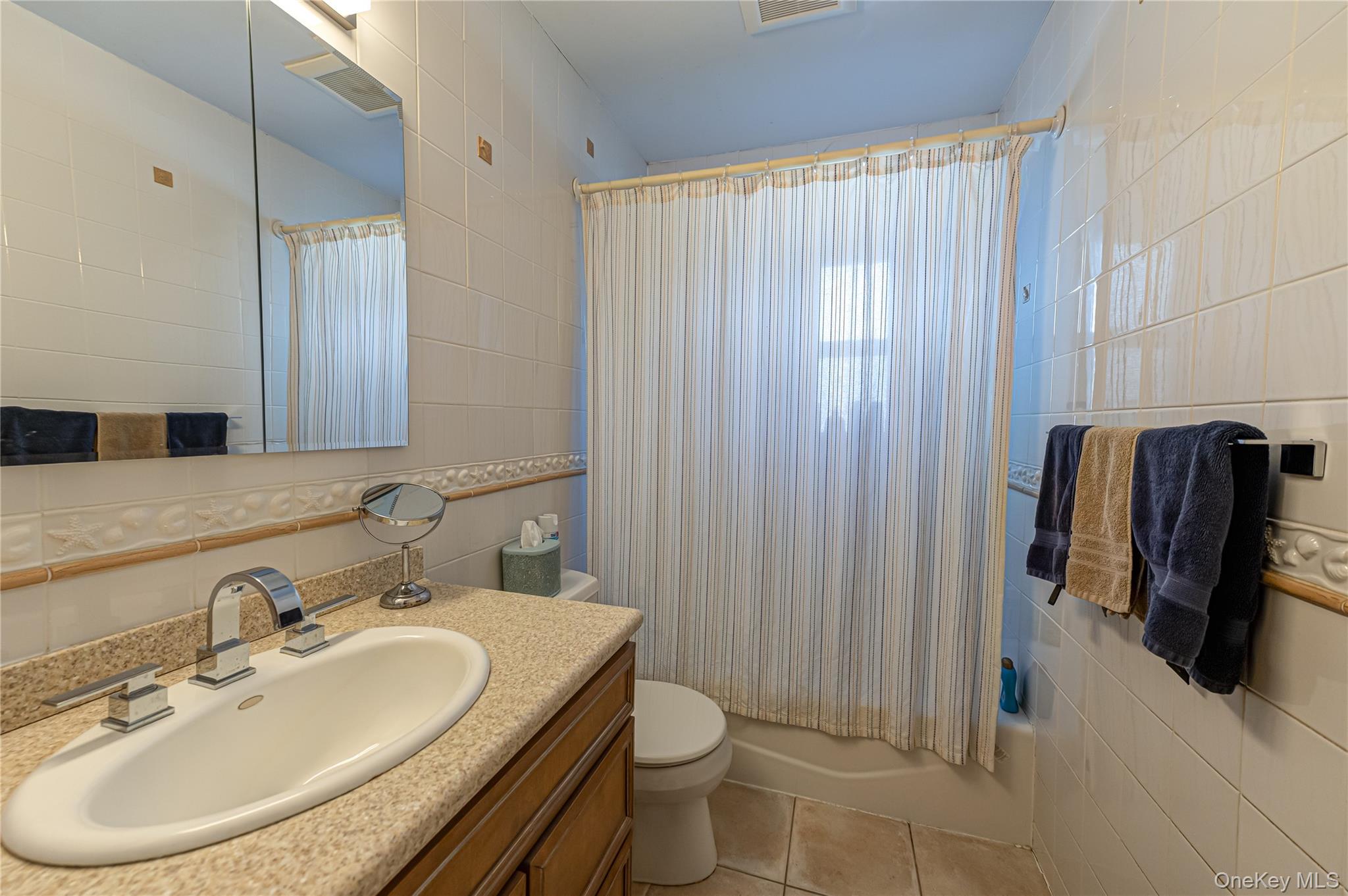 #12 photo, 35 Circle Drive, Нассау ‖ Syosset , NY 11791