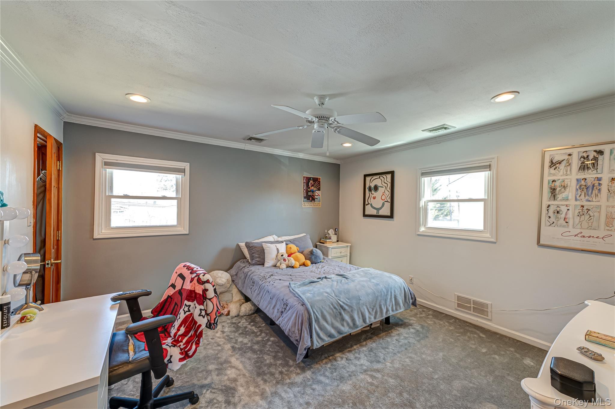 #15 photo, 35 Circle Drive, Нассау ‖ Syosset , NY 11791