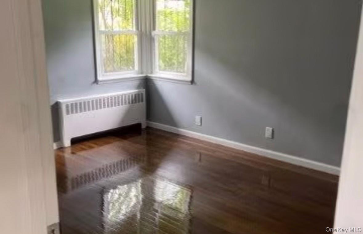 #6 photo, 848 Center Drive, नासाउ काउंटी North Baldwin , NY 11510