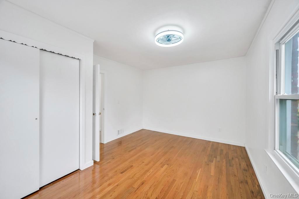 #10 photo, 5 Edward Avenue, Hicksville , NY 11801