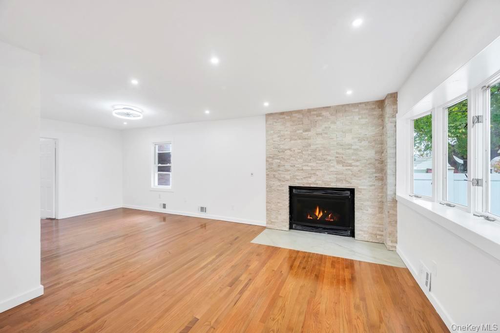 #6 photo, 5 Edward Avenue, Hicksville , NY 11801