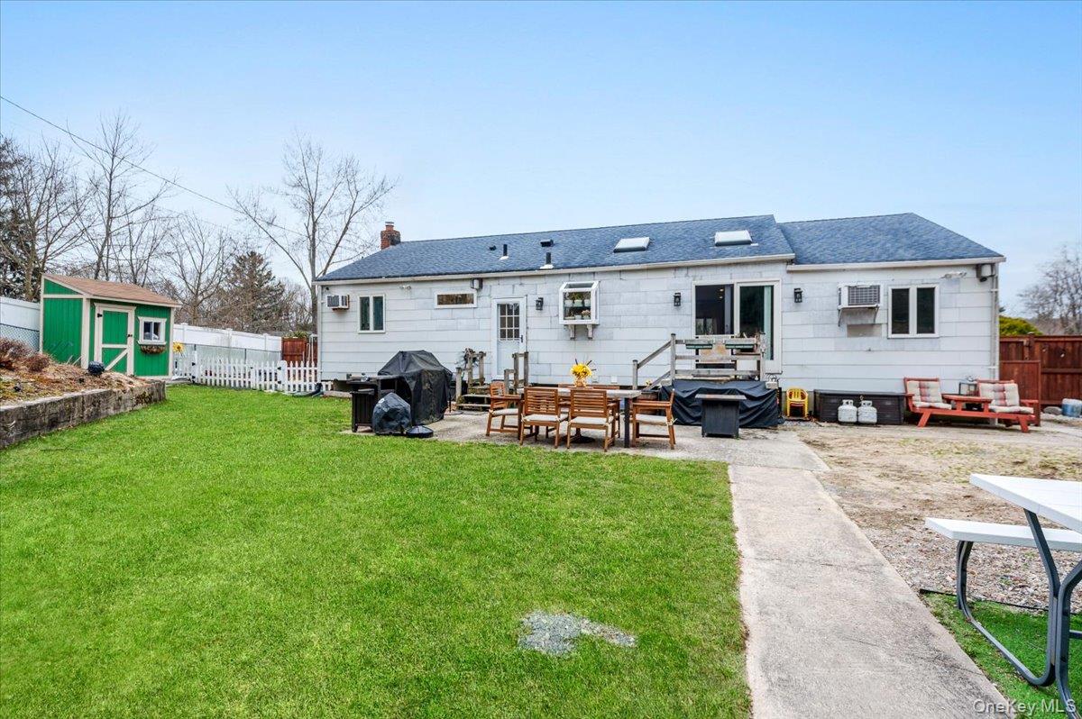 #19 photo, 11 Lower Road, সাফোক কাউন্টি Smithtown , NY 11787