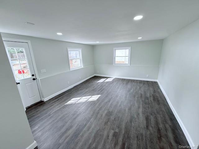 #8 photo, 8 Alpine Street, सफ़ोक काउंटी Port Jefferson Station , NY 11776