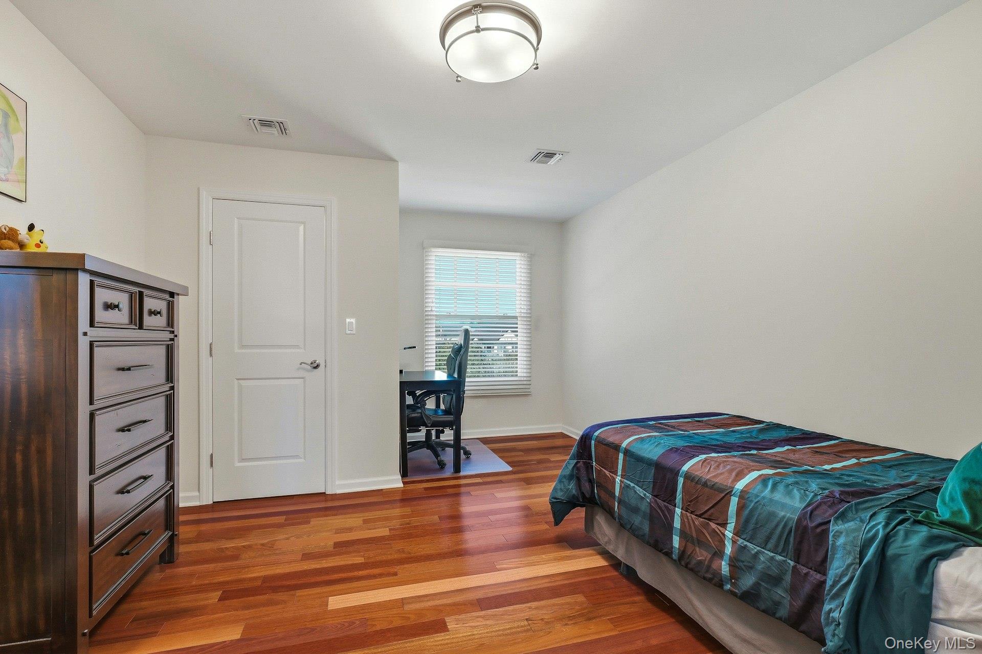 #16 photo, 75 Jims Trail, サフォーク郡 Bayport , NY 11705