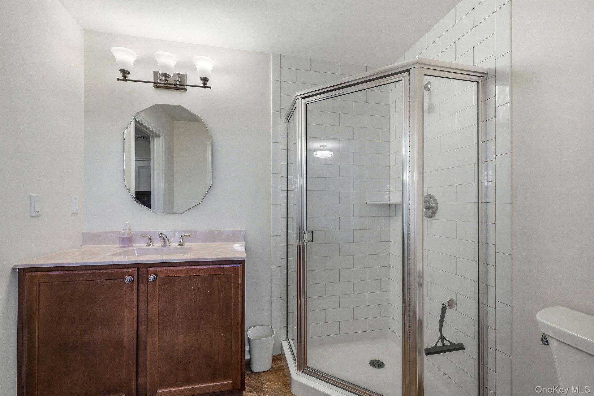 #17 photo, 75 Jims Trail, サフォーク郡 Bayport , NY 11705