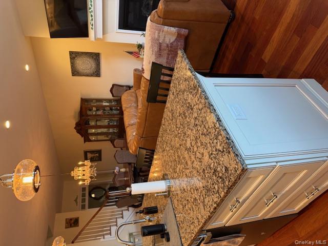 #4 photo, 75 Jims Trail, 롱 아일랜드 Bayport , NY 11705