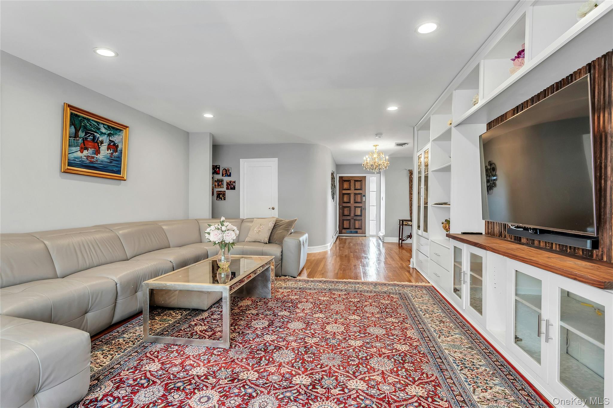 #15 photo, 170 Old Courthouse Road, 长岛 曼哈塞特 Manhasset Hills , NY 11040