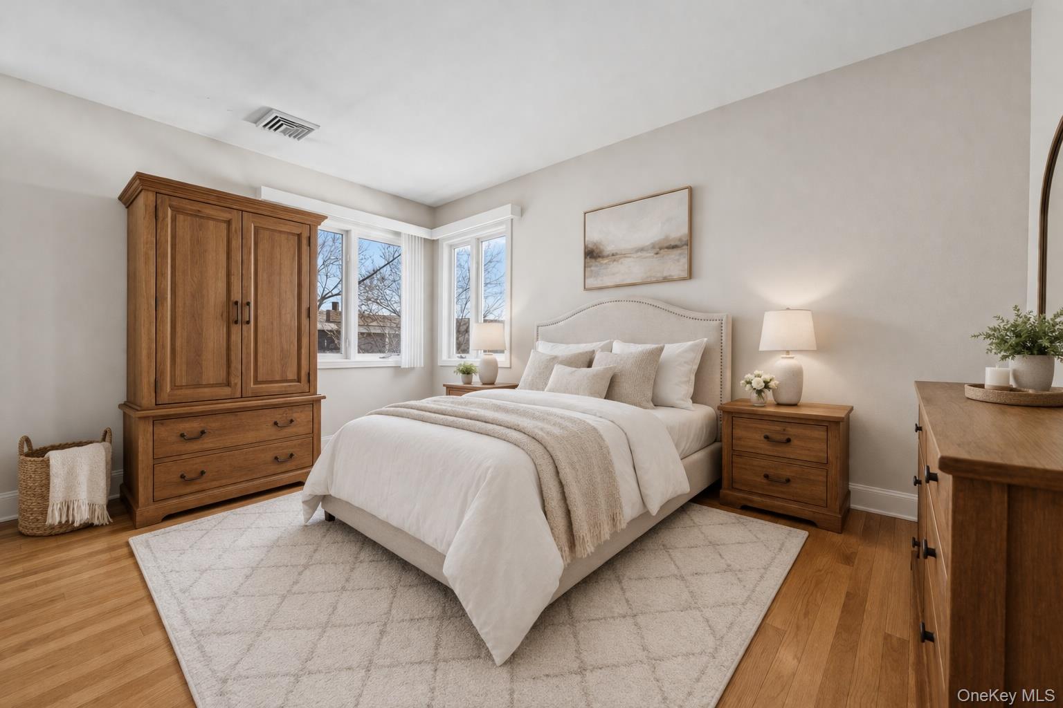 #11 photo, 3727 Oceanside Road, Нассау ‖ Oceanside , NY 11572