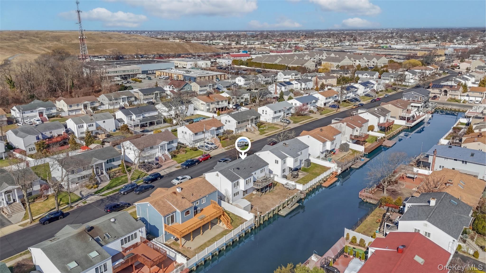 #3 photo, 3727 Oceanside Road, Нассау ‖ Oceanside , NY 11572