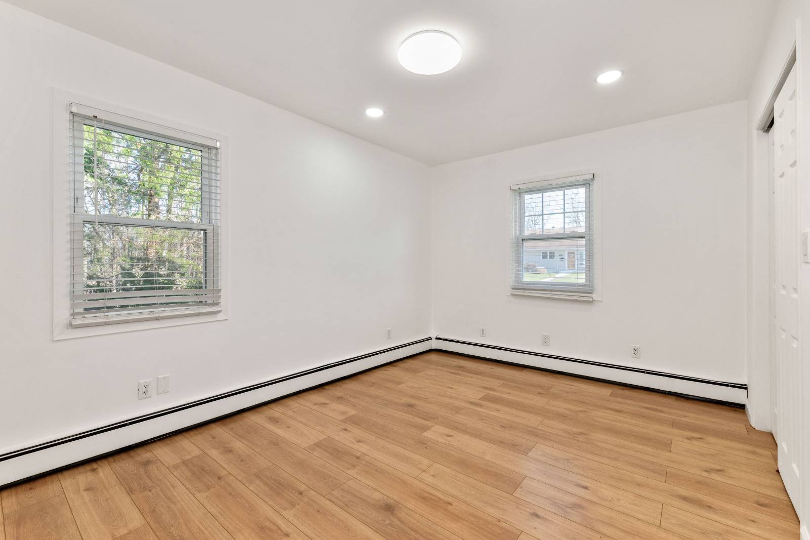 #15 photo, 40 ISLAND STREET, নাসাউ কাউন্টি Plainview , NY 11803