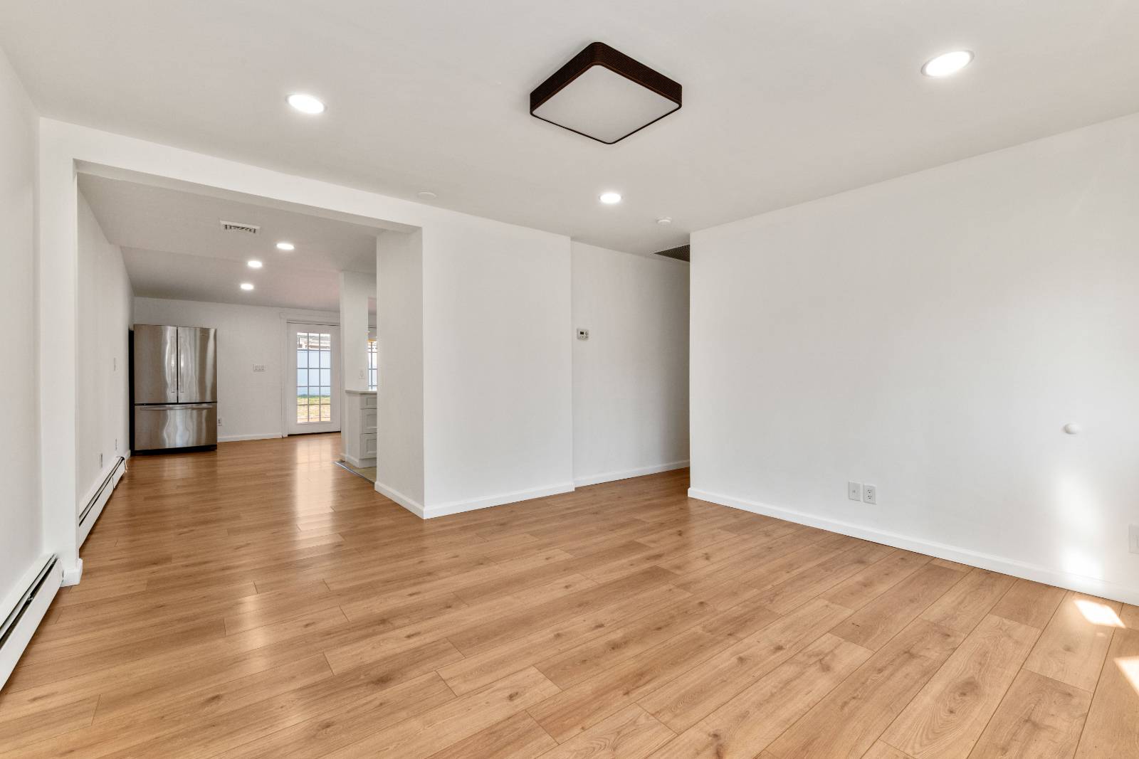 #4 photo, 40 ISLAND STREET, নাসাউ কাউন্টি Plainview , NY 11803