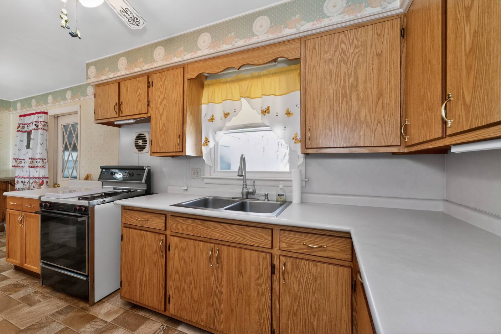 #16 photo, 11 Myers Ct, Albany , NY 12205