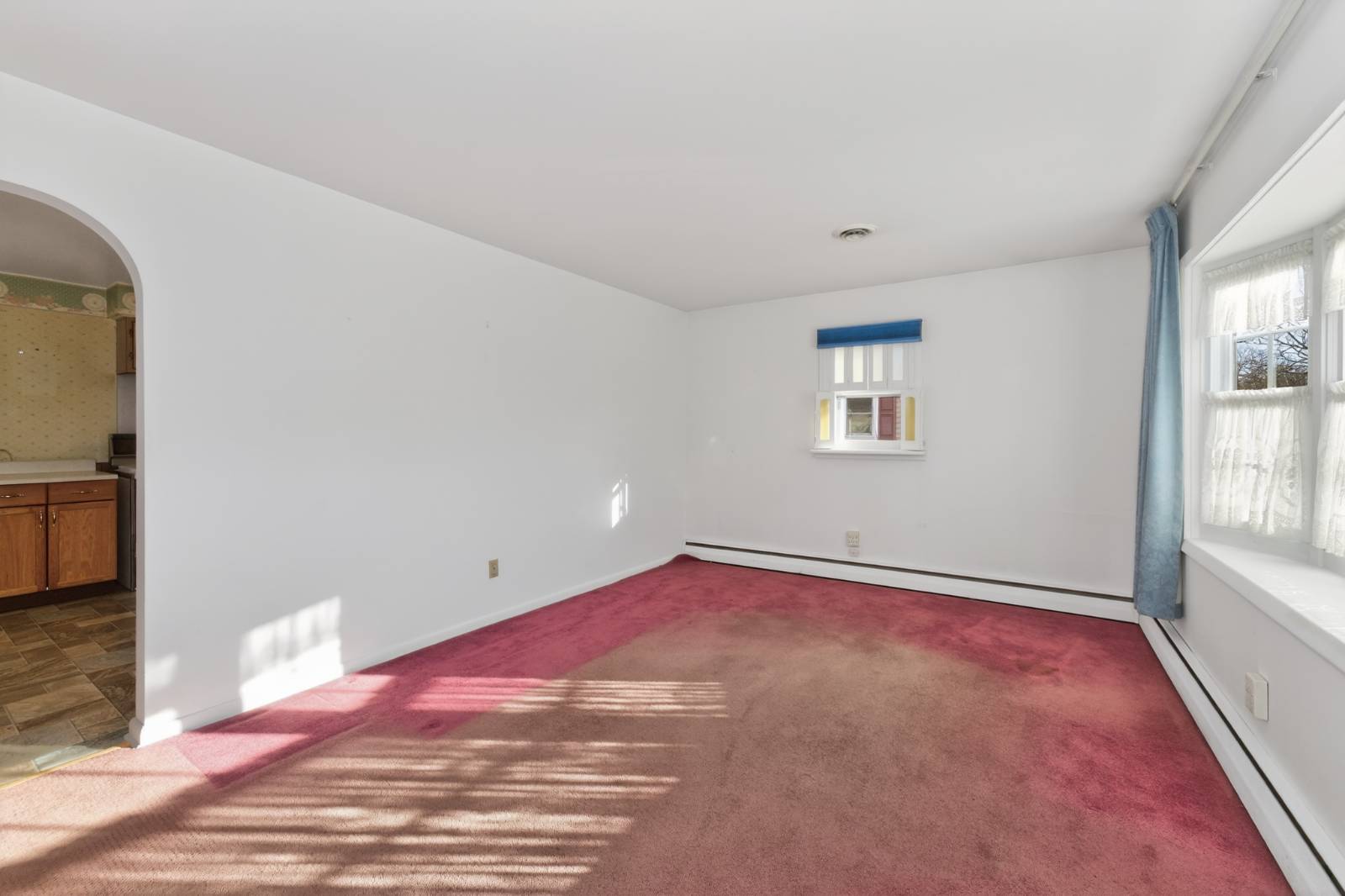 #8 photo, 11 Myers Ct, Albany , NY 12205