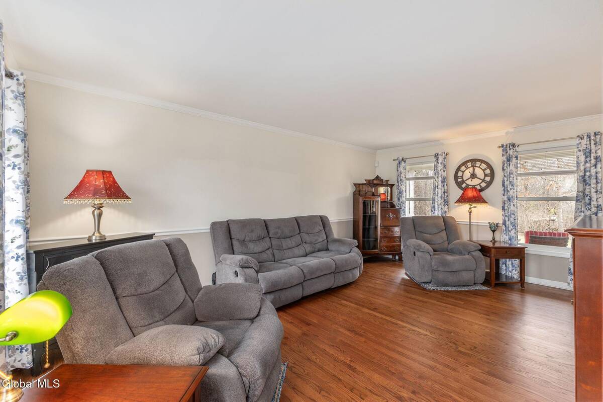 #10 photo, 32 Bancker Avenue, Glenville , NY 12302