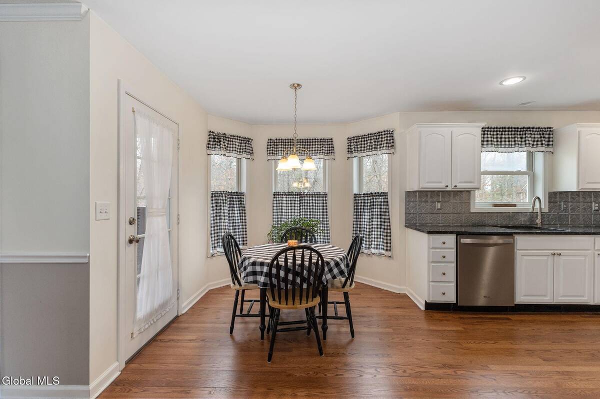 #13 photo, 32 Bancker Avenue, Glenville , NY 12302