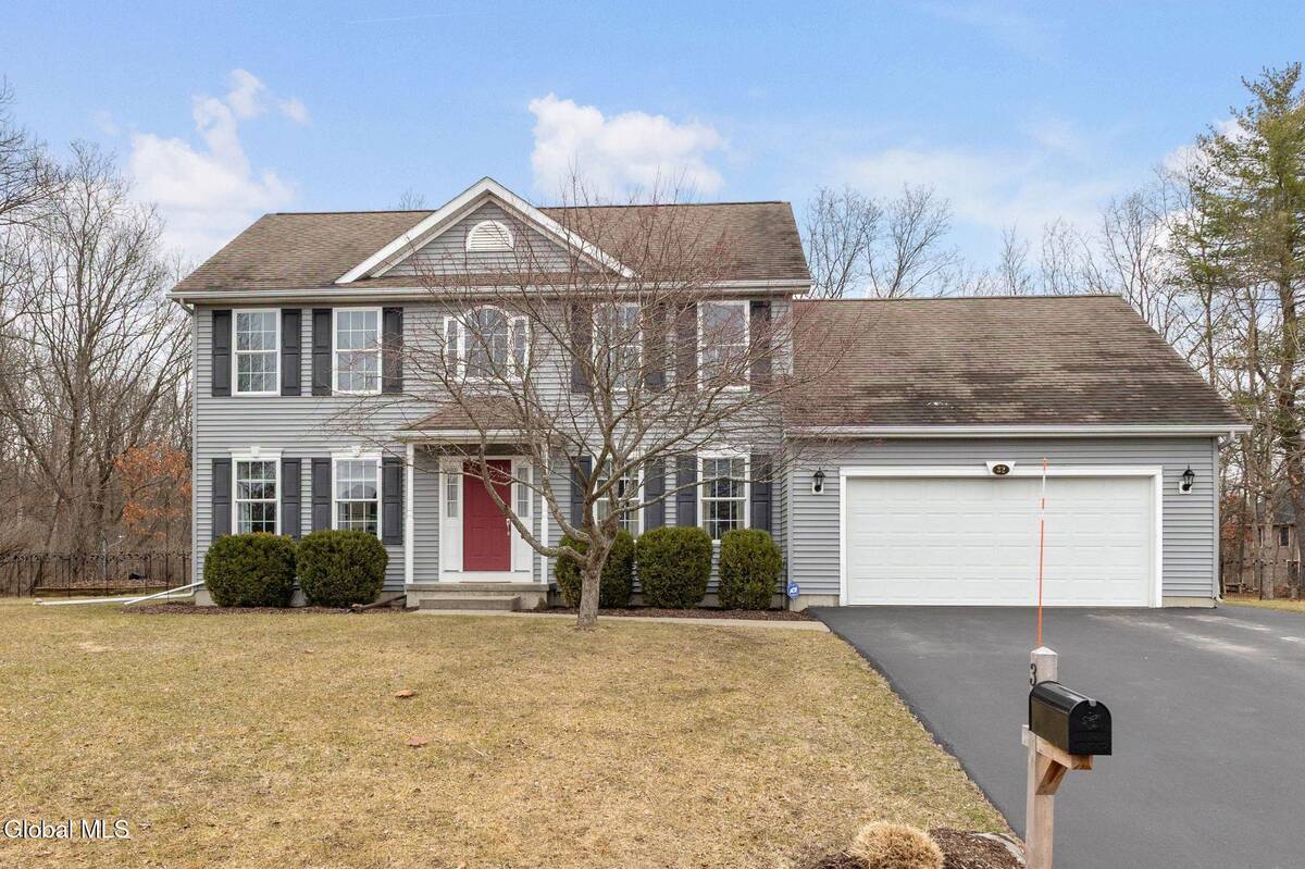 #2 photo, 32 Bancker Avenue, Glenville , NY 12302