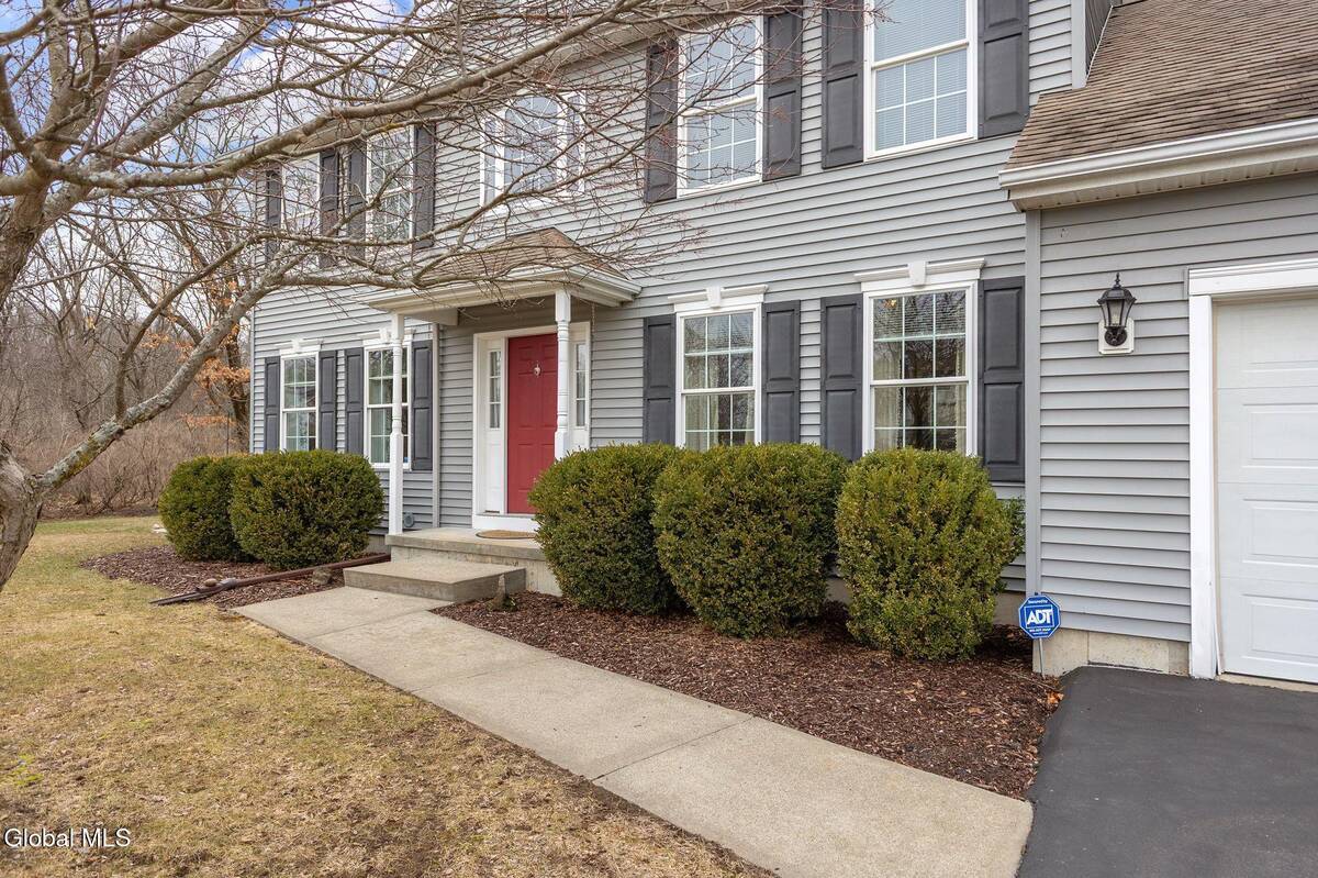 #3 photo, 32 Bancker Avenue, Glenville , NY 12302