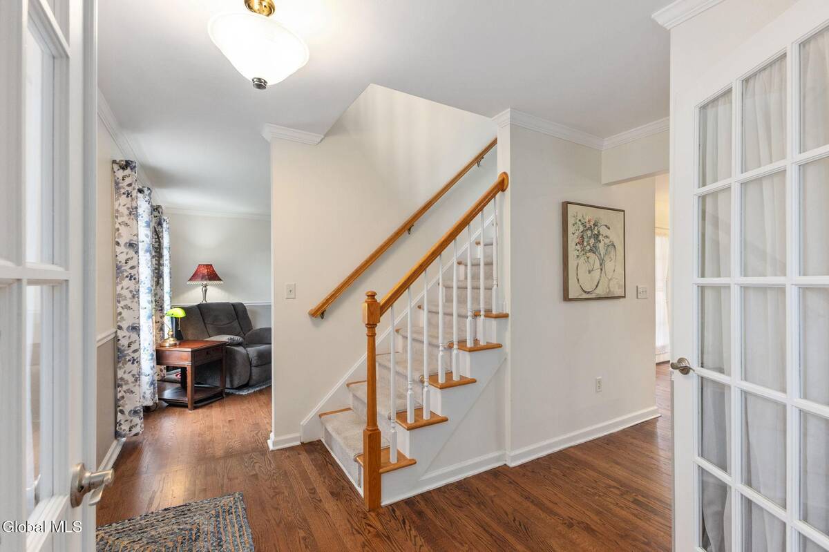 #5 photo, 32 Bancker Avenue, Glenville , NY 12302