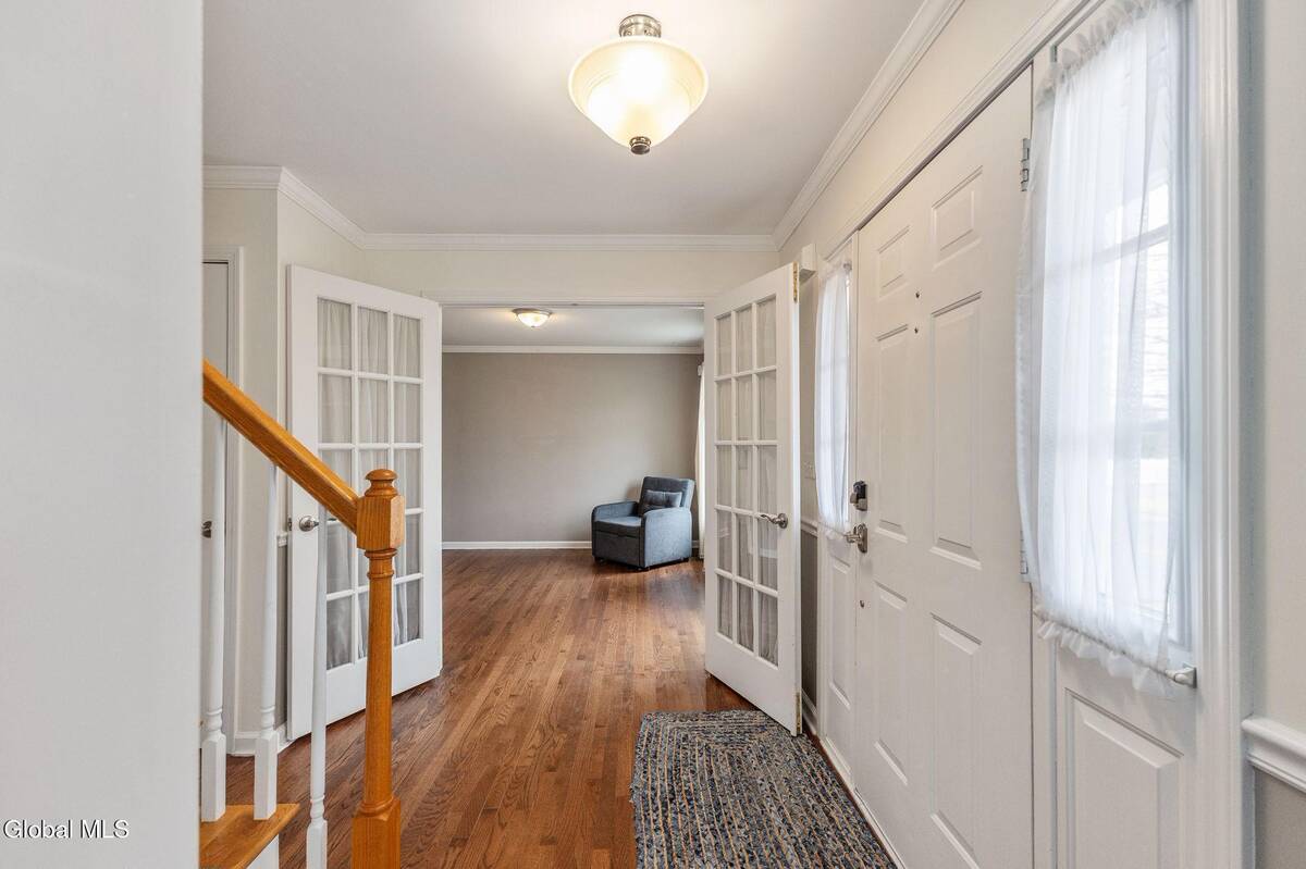 #6 photo, 32 Bancker Avenue, Glenville , NY 12302