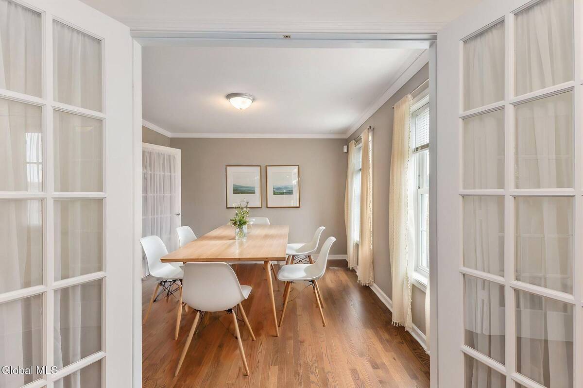 #7 photo, 32 Bancker Avenue, Glenville , NY 12302