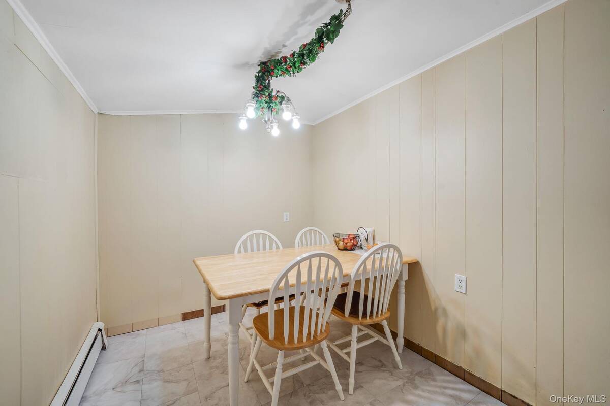 #11 photo, 11 Rosemont Avenue, Саффолк ‖ Farmingville , NY 11738