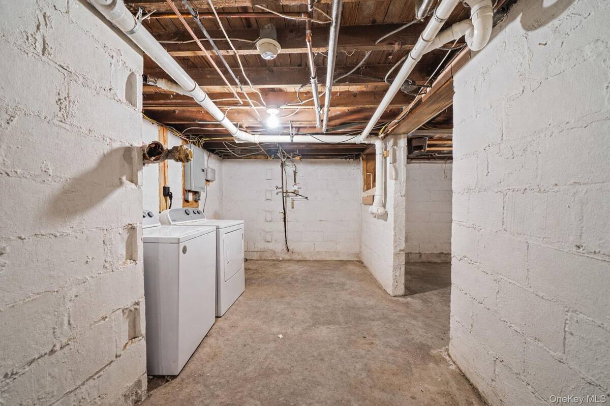 #26 photo, 11 Rosemont Avenue, Саффолк ‖ Farmingville , NY 11738