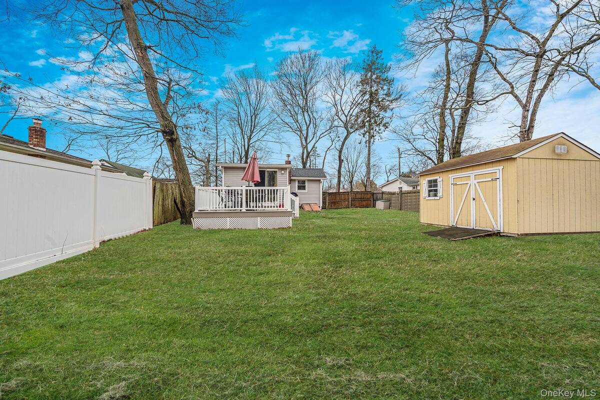 #14 photo, 16 Rexmere Avenue, Farmingville , NY 11738