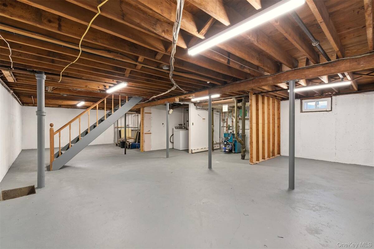 #27 photo, 137 Burr Road, Саффолк ‖ East Northport , NY 11731