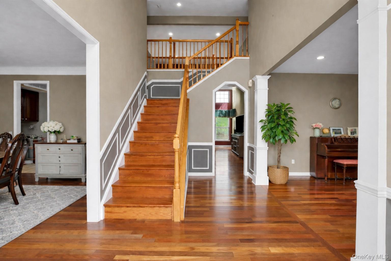 #1 photo, 8 Avolet Court, Mount Sinai , NY 11766