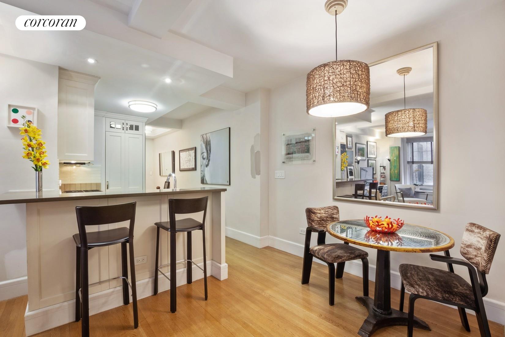 #4 photo, 27 W 72ND Street, ম্যানহাটন Upper West Side , NY 10023