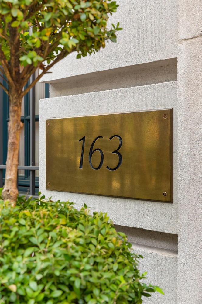 #1 photo, 163 E 64TH Street, ম্যানহাটন Lenox Hill , NY 10065