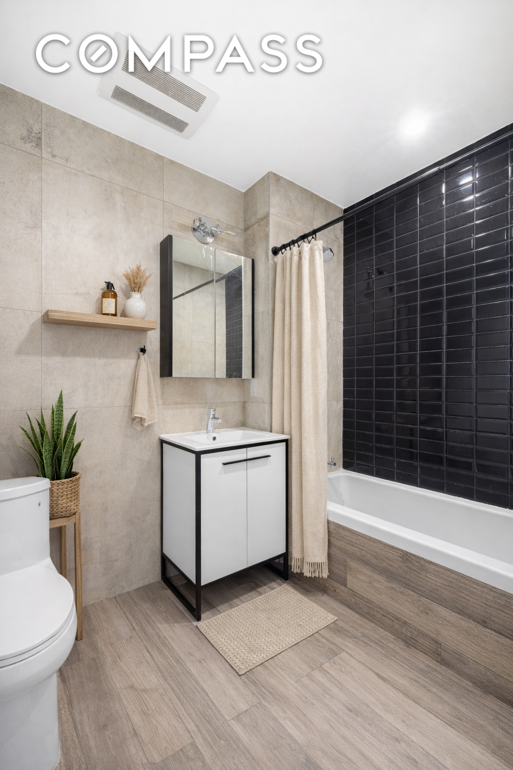 #5 photo, 364 Harman Street, הברונקס Bushwick , NY 11237