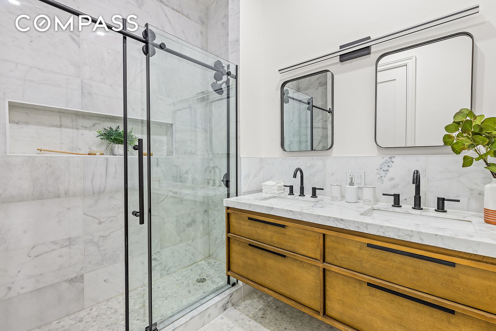 #10 photo, 17 Linden Street, 브루클린 Bushwick , NY 11221