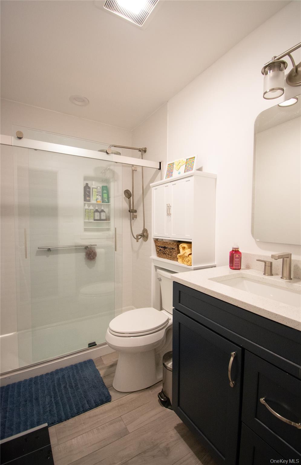 #8 photo, 36 Narragansett Avenue, 东长岛 Medford , NY 11763