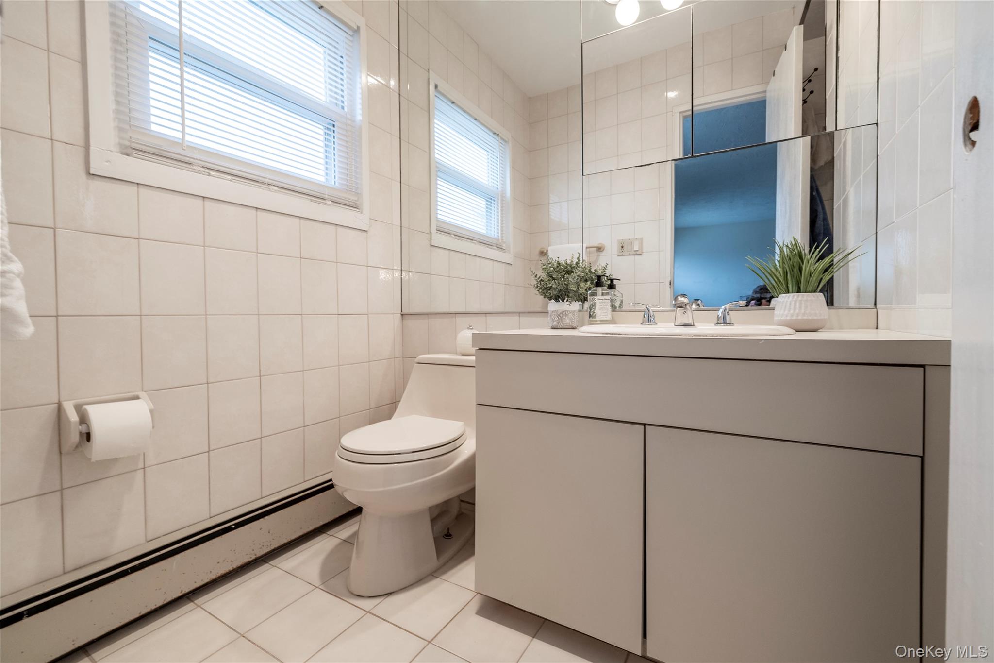 #18 photo, 29 Donna Lane, নাসাউ কাউন্টি Lido Beach , NY 11561