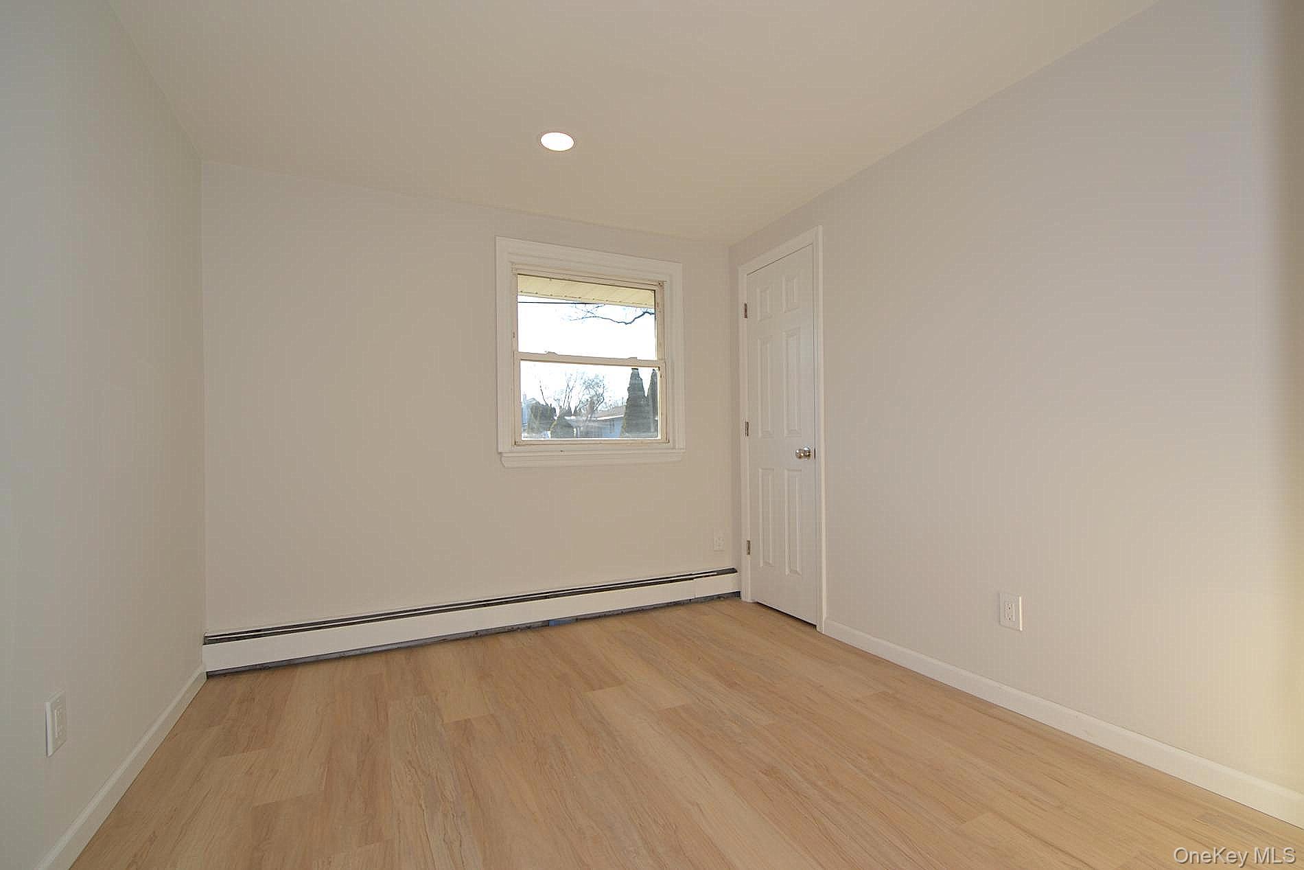 #14 photo, 15 Allegheny Drive, সাফোক কাউন্টি Farmingville , NY 11738