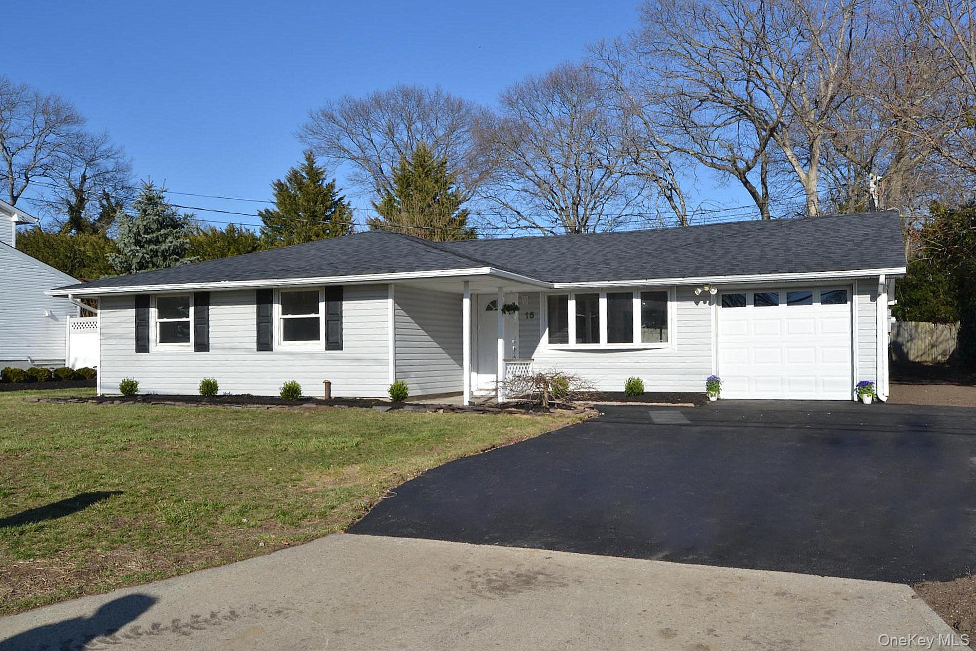 #2 photo, 15 Allegheny Drive, সাফোক কাউন্টি Farmingville , NY 11738