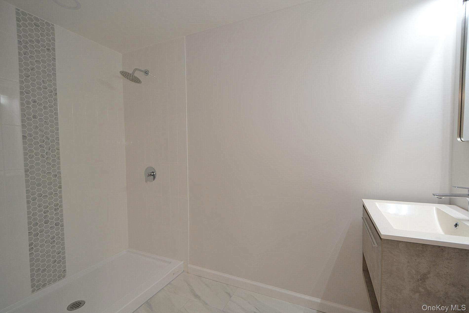 #20 photo, 15 Allegheny Drive, সাফোক কাউন্টি Farmingville , NY 11738