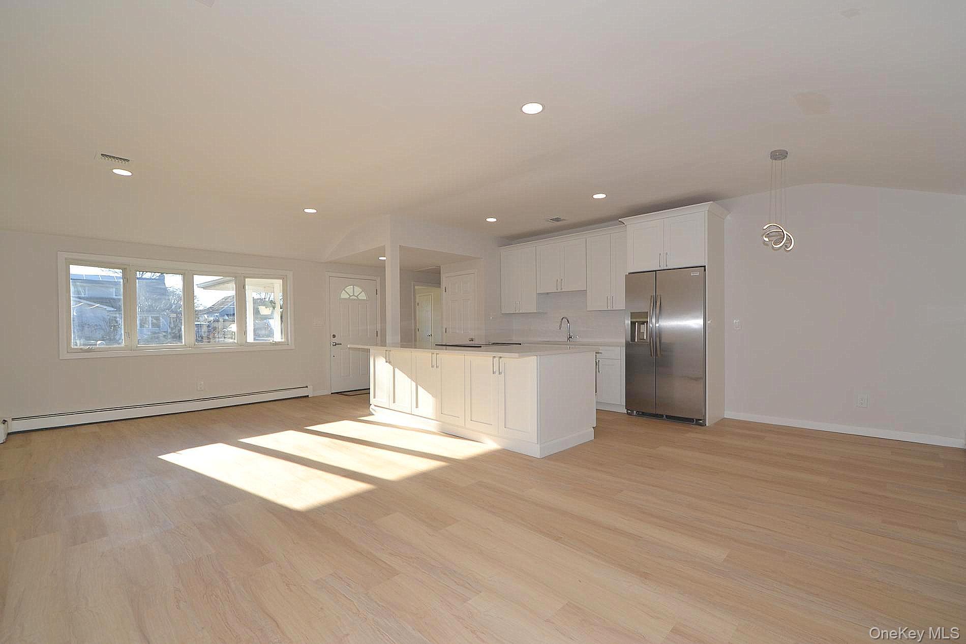 #5 photo, 15 Allegheny Drive, সাফোক কাউন্টি Farmingville , NY 11738