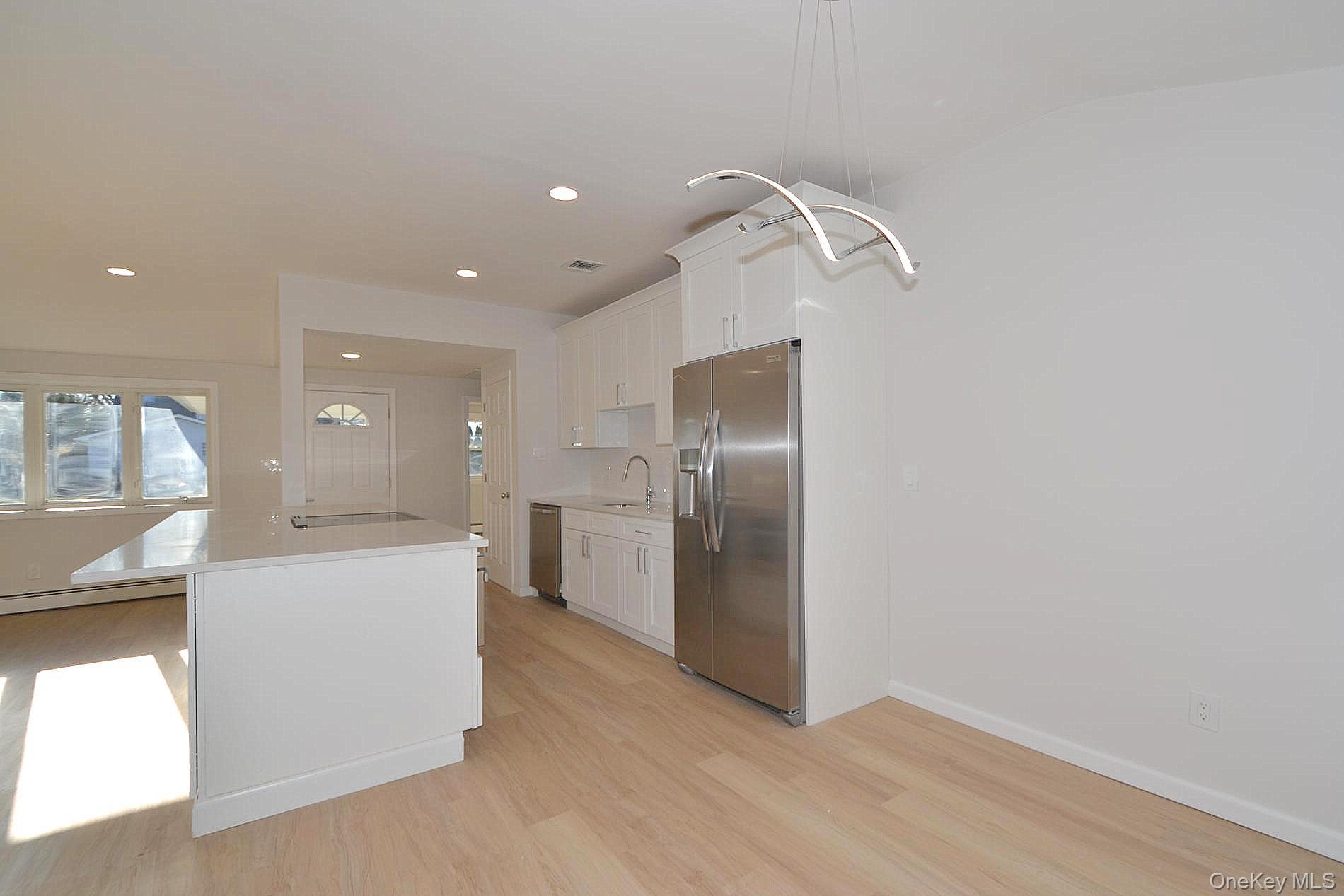 #6 photo, 15 Allegheny Drive, সাফোক কাউন্টি Farmingville , NY 11738