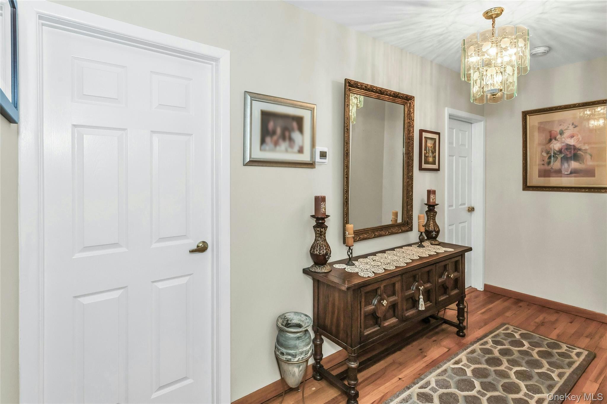 #12 photo, 309 N Virginia Avenue, ناسو Massapequa , NY 11758