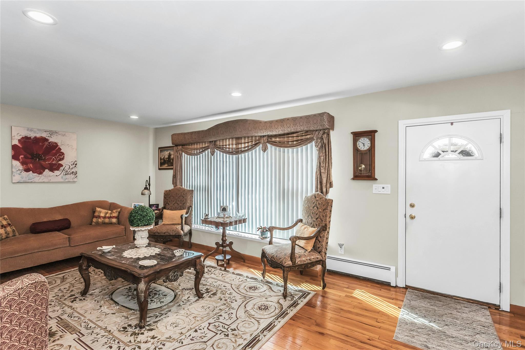 #4 photo, 309 N Virginia Avenue, ناسو Massapequa , NY 11758