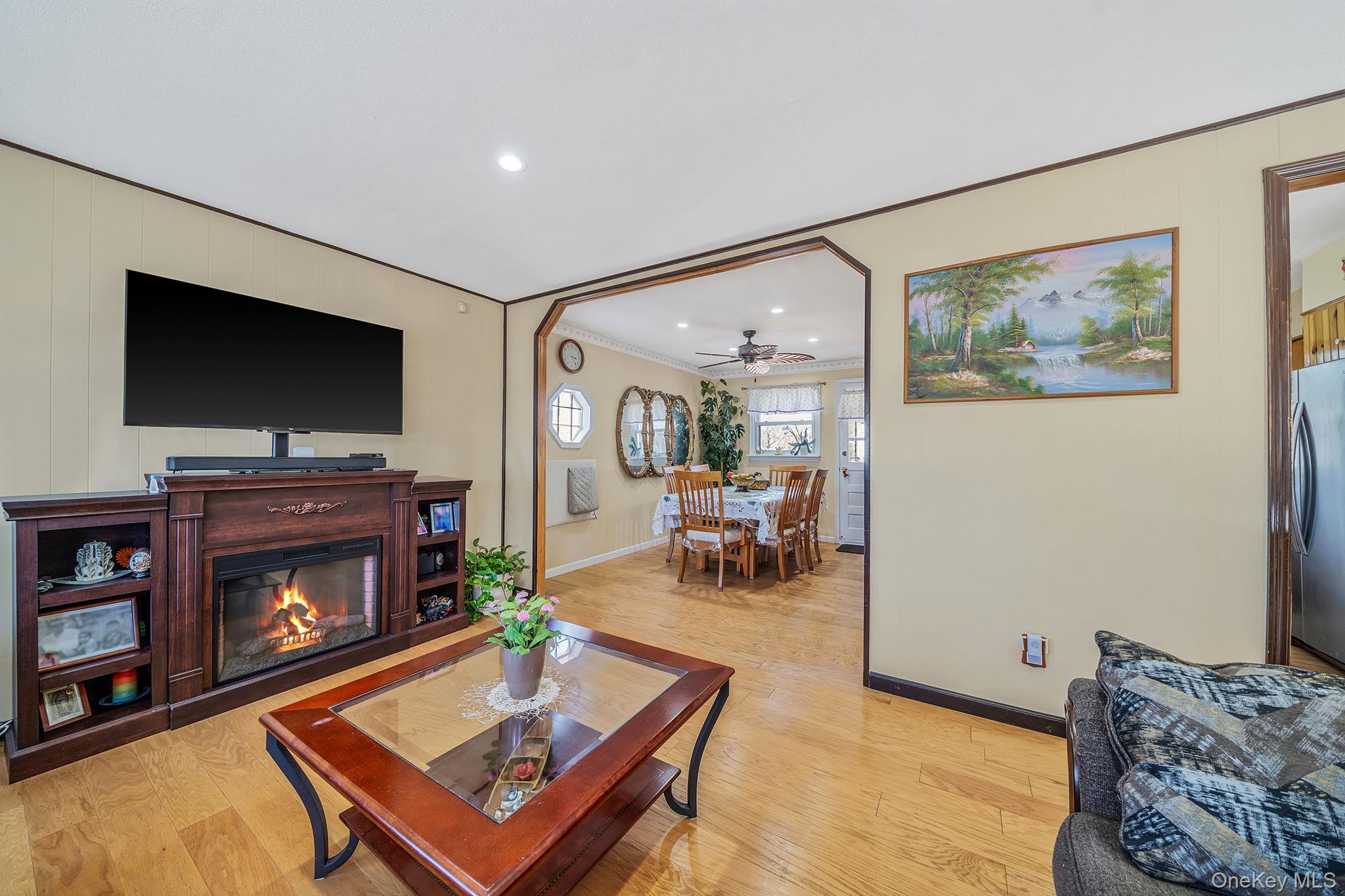 #12 photo, 27 Trader Lane, 東長島 Brentwood , NY 11717