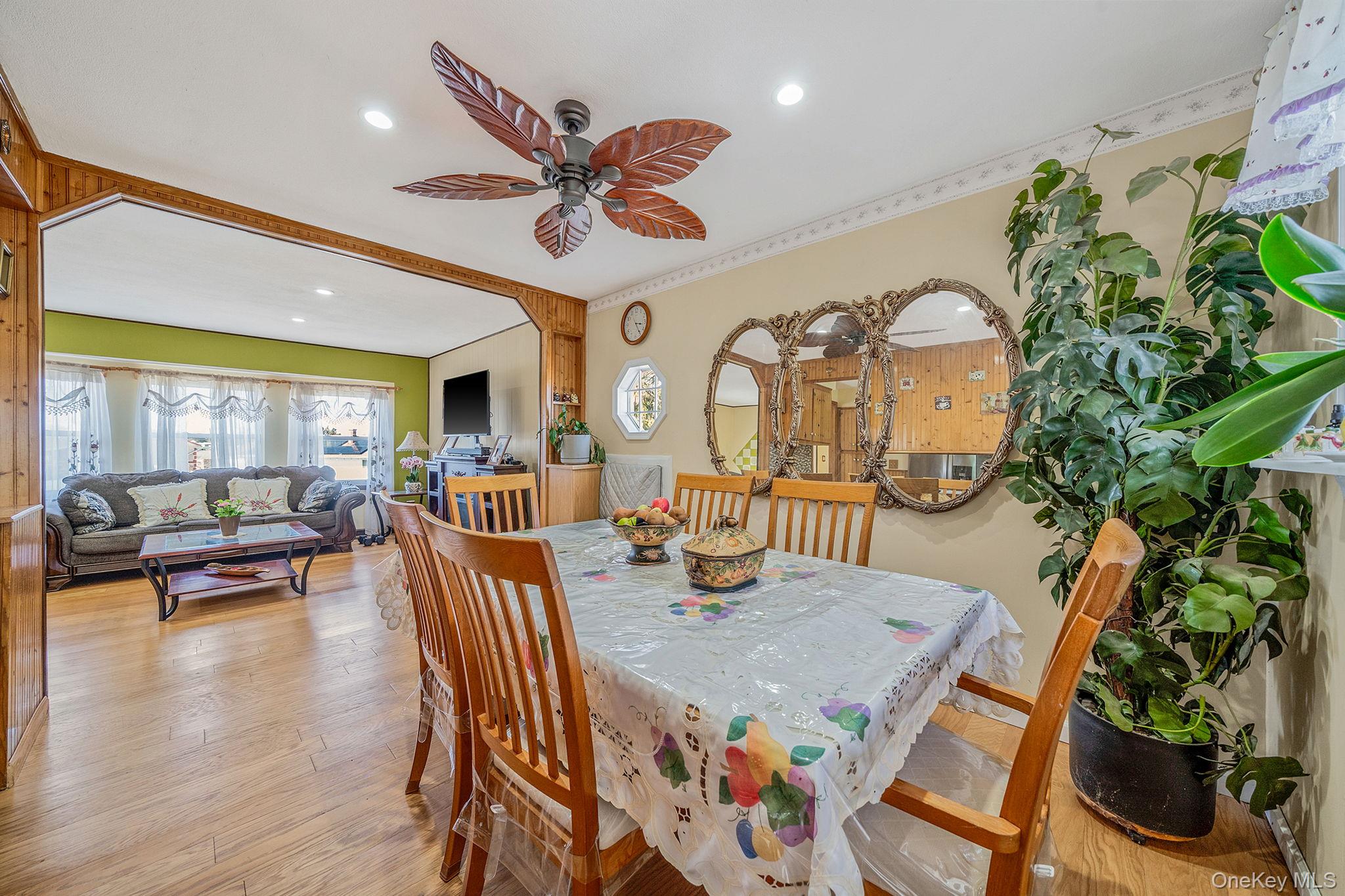 #14 photo, 27 Trader Lane, 東長島 Brentwood , NY 11717