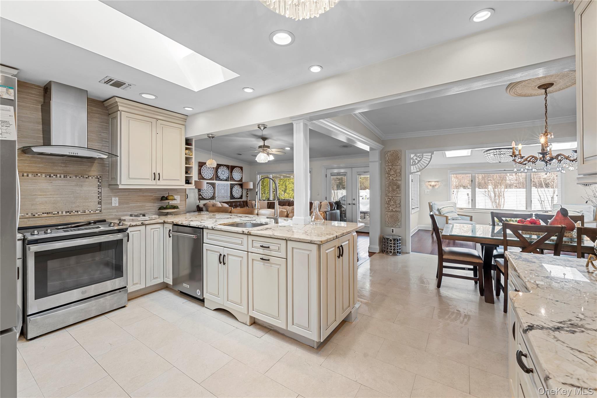 #9 photo, 10 Heather Court, সাফোক কাউন্টি Centereach , NY 11720