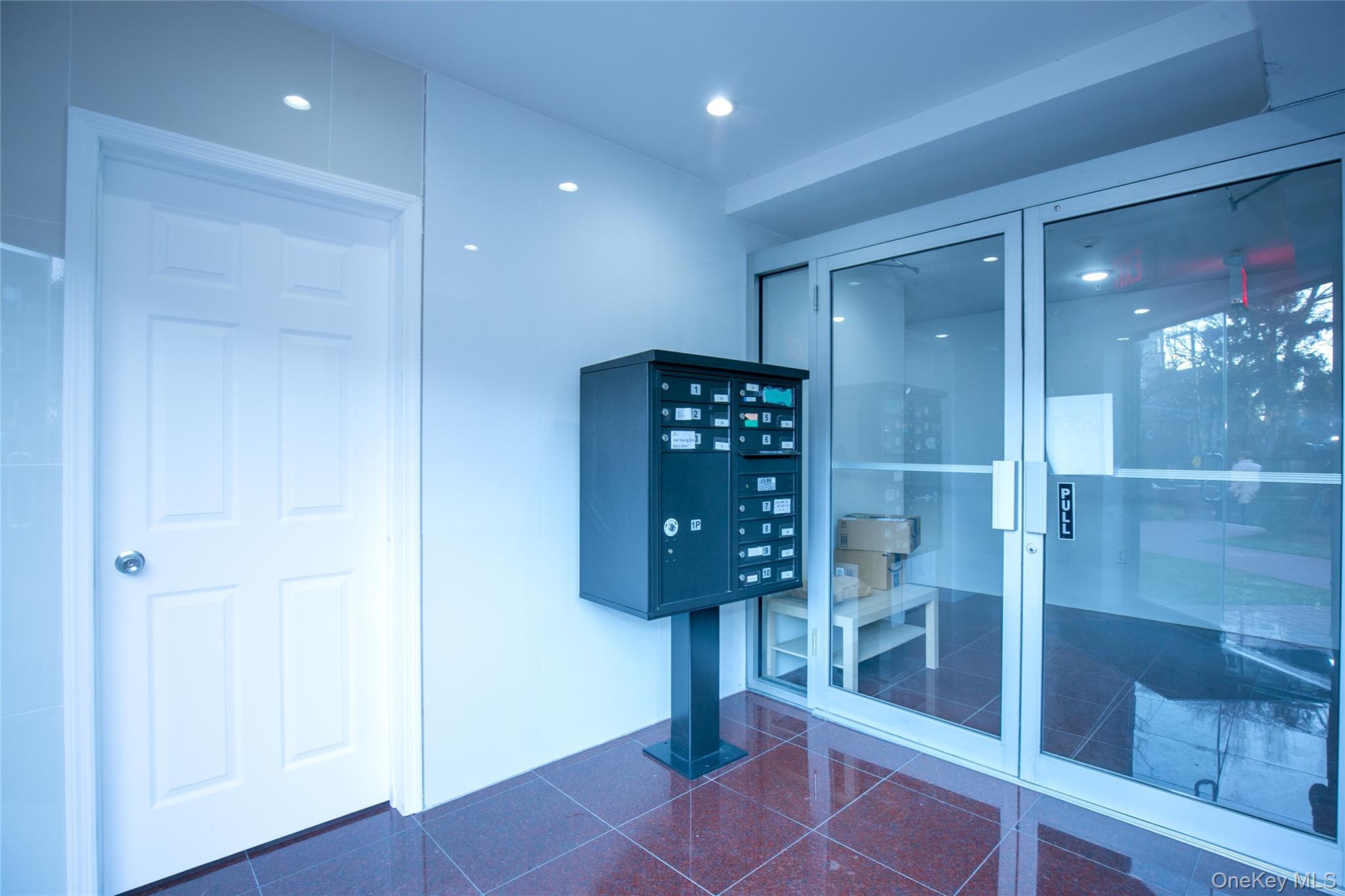 #10 photo, 55 S Middle Neck Road, Нассау ‖ Great Neck , NY 11021