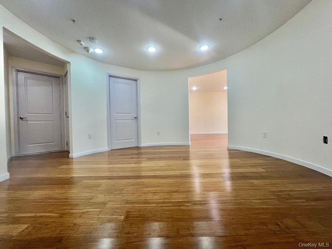 #2 photo, 55 S Middle Neck Road, Нассау ‖ Great Neck , NY 11021