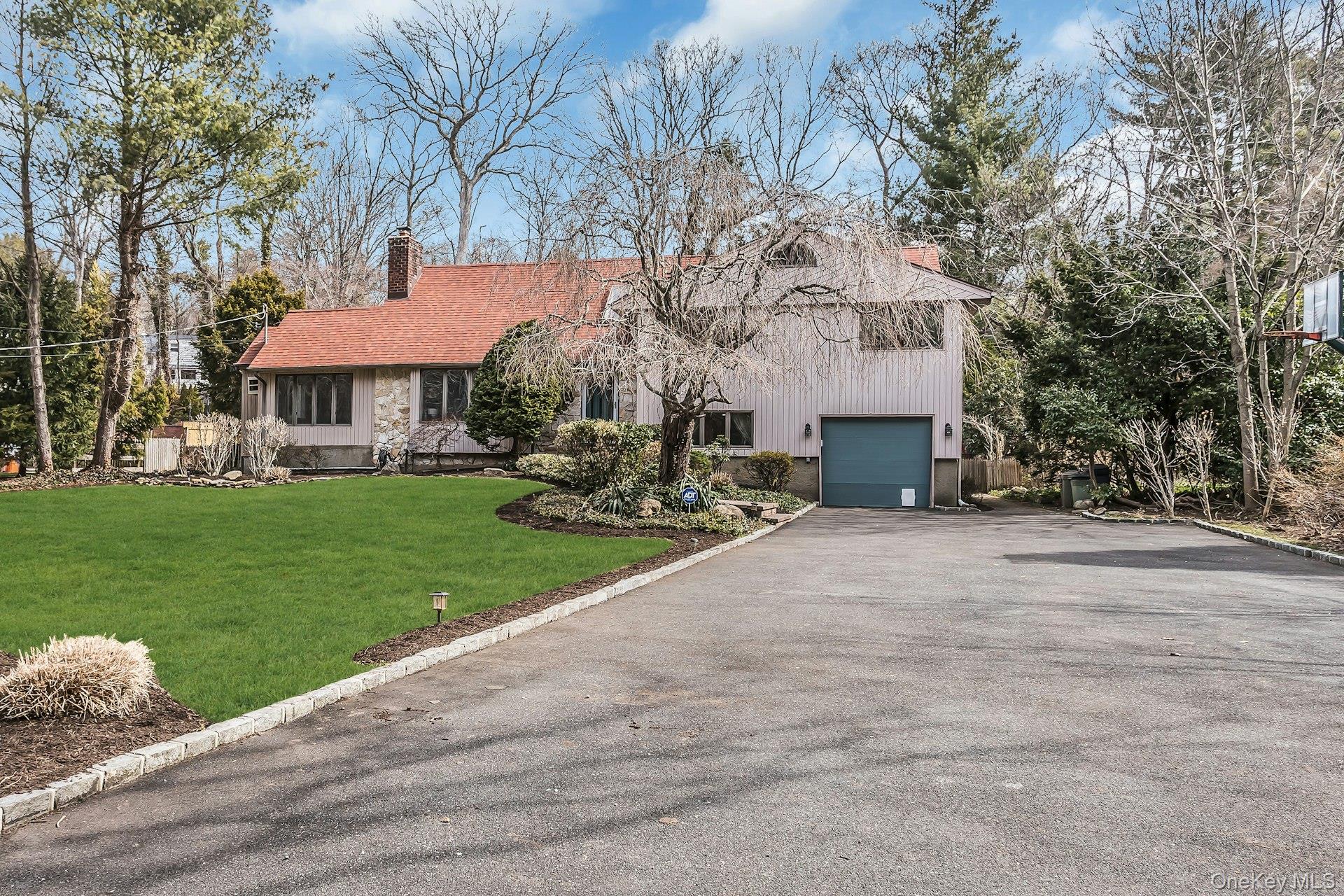 #2 photo, 9 Cold Spring Hills Road, 롱 아일랜드 Huntington , NY 11743