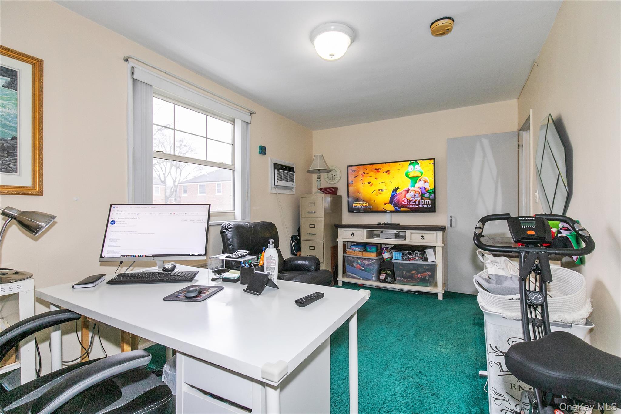 #14 photo, 60-39 251st Street, Little Neck , NY 11362